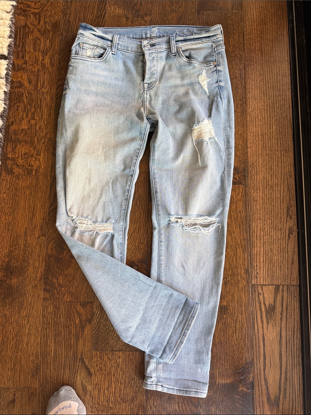 7 For All Mankind Light Blue Josefina Distressed Skinny boyfriend Jeans